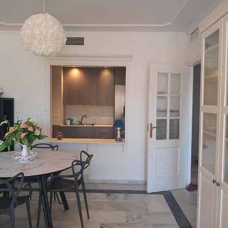 Fuengirola , Beach, Centre ,Balcony With Seaview, For 4 Persons Exterior photo