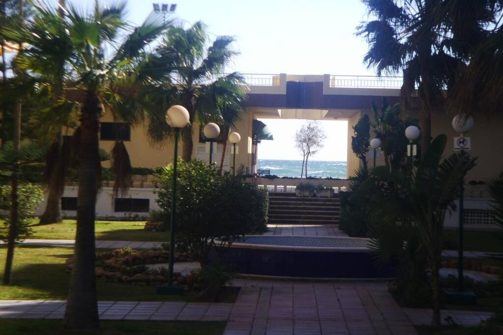 Fuengirola , Beach, Centre ,Balcony With Seaview, For 4 Persons Exterior photo